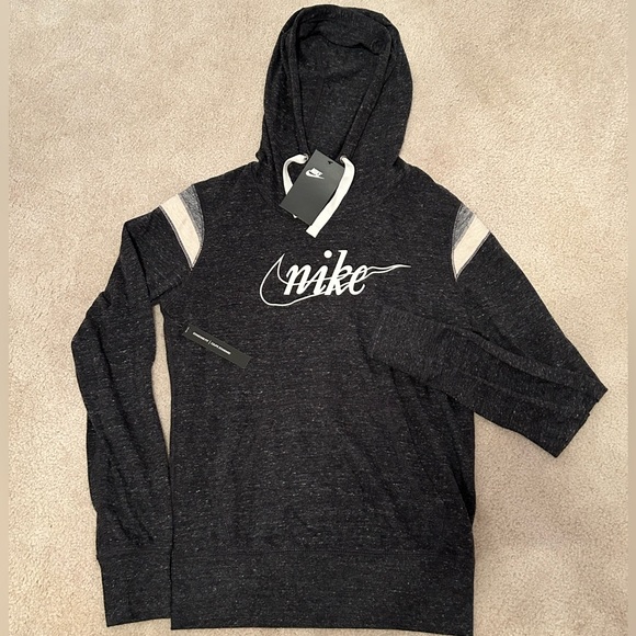 *SOLD* NWT Nike soft raglan hooded top - S - Picture 1 of 3